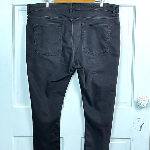 ASOS Plus Size Black Denim Jeans Distressed Cropped Skinny W44 Short NWT - Picture 4 of 12